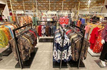 Hadinata Batik Asal Solo Kini Hadir di SOGO Group
