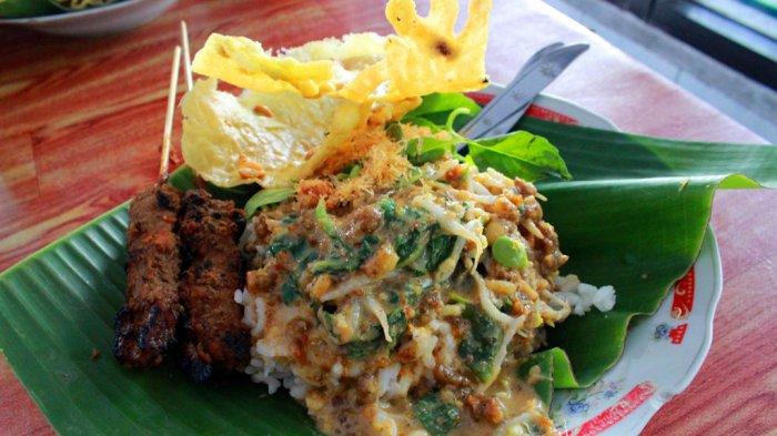 Pecel Enak di Kediri Buat Menu Makan Malam, Ada yang Buka hingga Tengah Malam